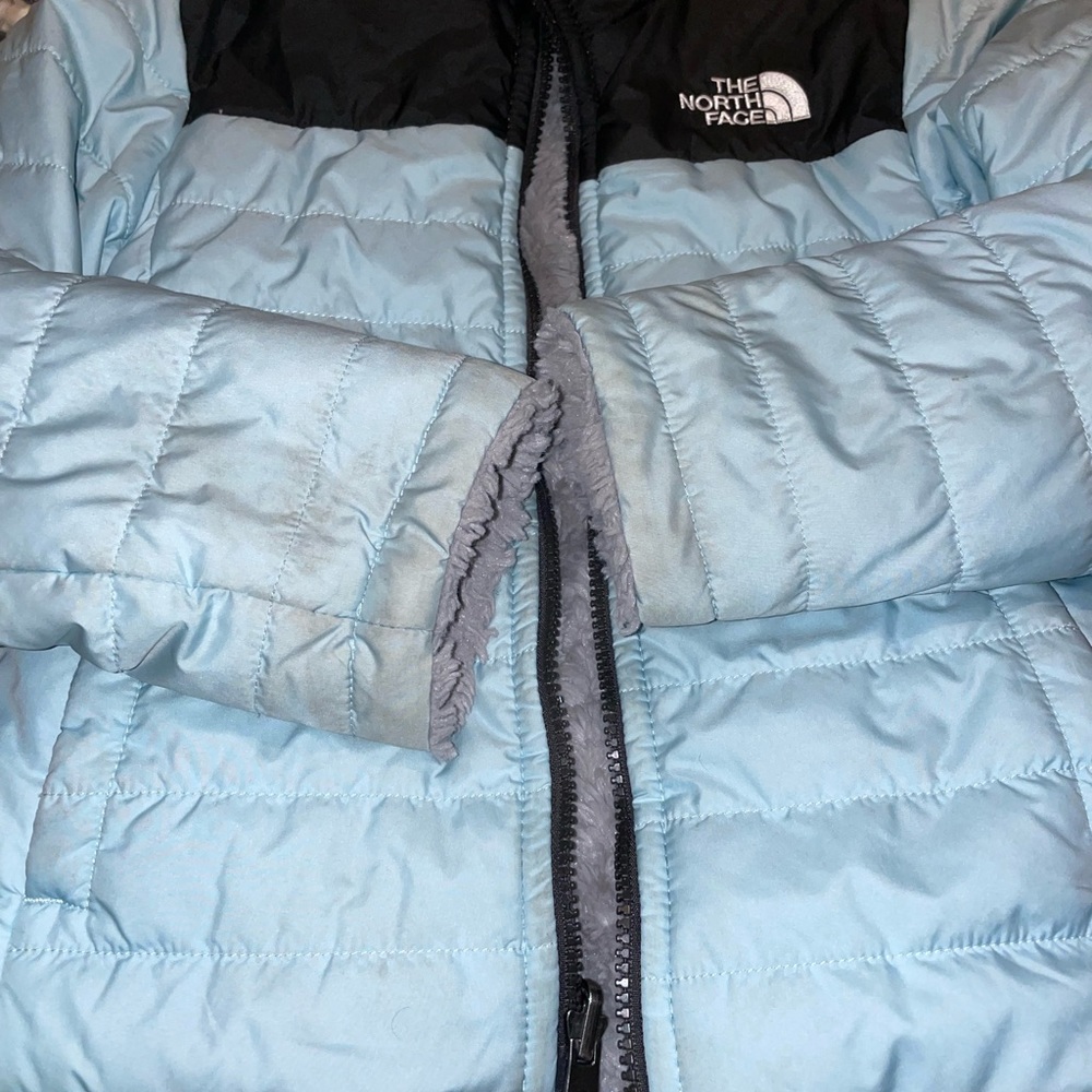 Girls Northface coat  reversible. Size XS (6)